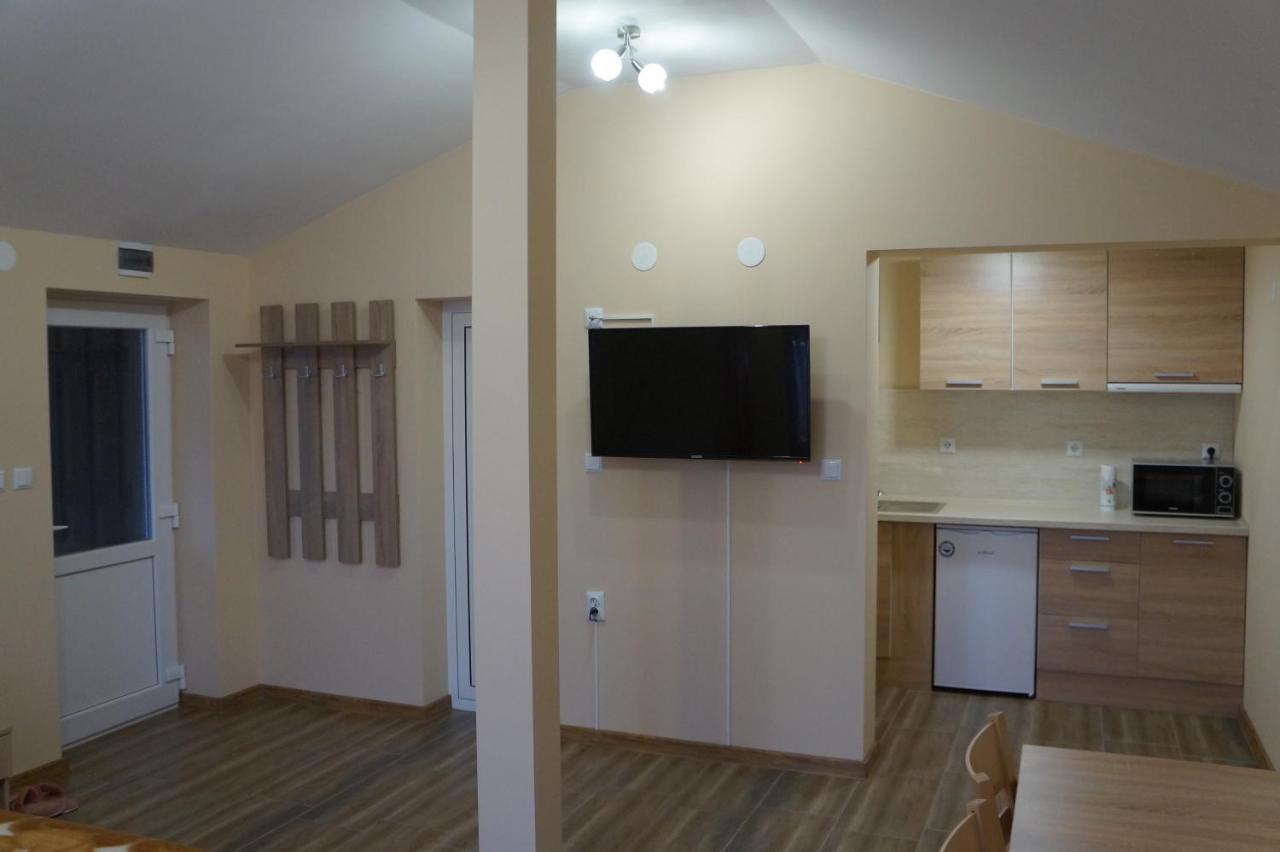 Dessi Apartamento Pleven Exterior foto