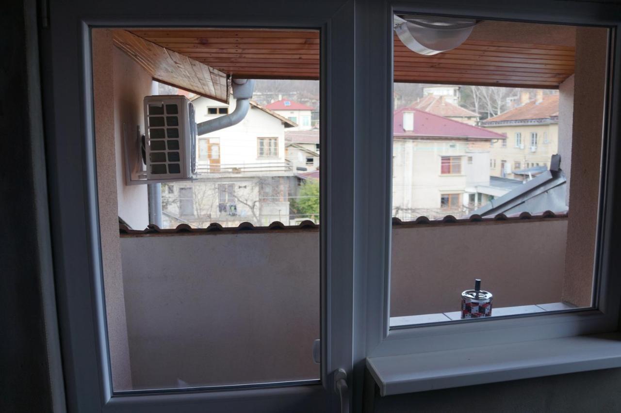 Dessi Apartamento Pleven Exterior foto
